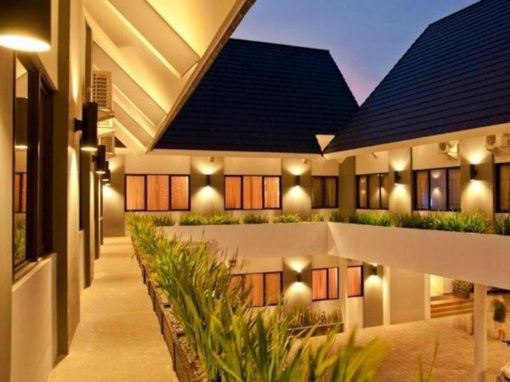 فندق ميسا Ponorogo المظهر الخارجي الصورة